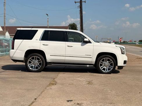 Used 2017 GMC Yukon SLT w/ Premium Edition RWD image 2