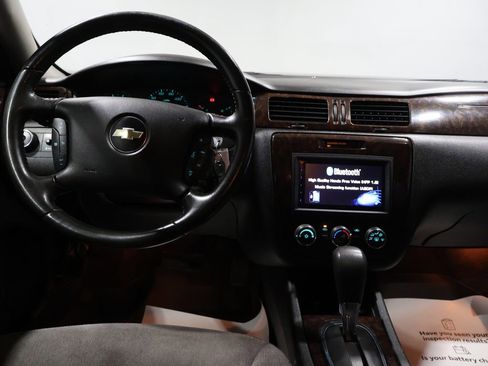 Used 2014 Chevrolet Impala Limited LS image 22