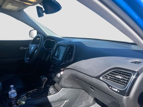 Used 2023 Jeep Cherokee Altitude Lux image 27