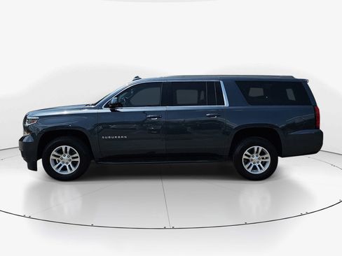 Used 2019 Chevrolet Suburban LS RWD image 7