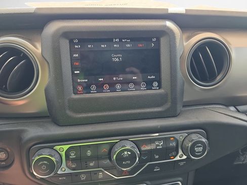 Used 2021 Jeep Wrangler Unlimited Sport AWD/4WD image 21