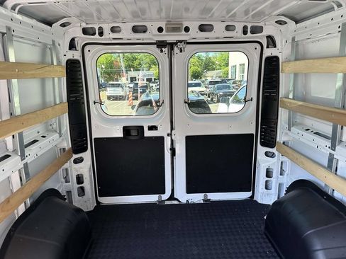 Used 2025 RAM ProMaster 2500 w/ U-Haul Equipment Group FWD image 10