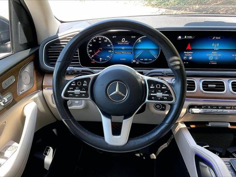 Used 2023 Mercedes-Benz GLE 450 4MATIC image 9