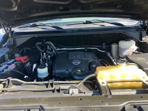 Used 2016 Nissan NV 3500 SL image 10