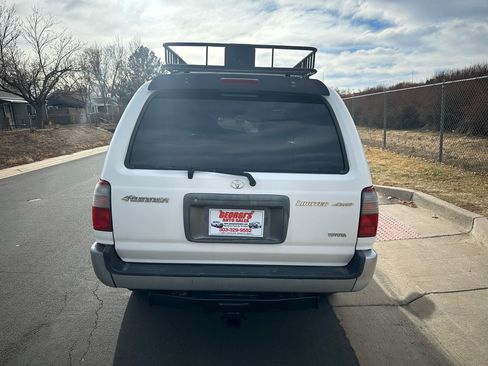 Used 2000 Toyota 4Runner Limited image 4