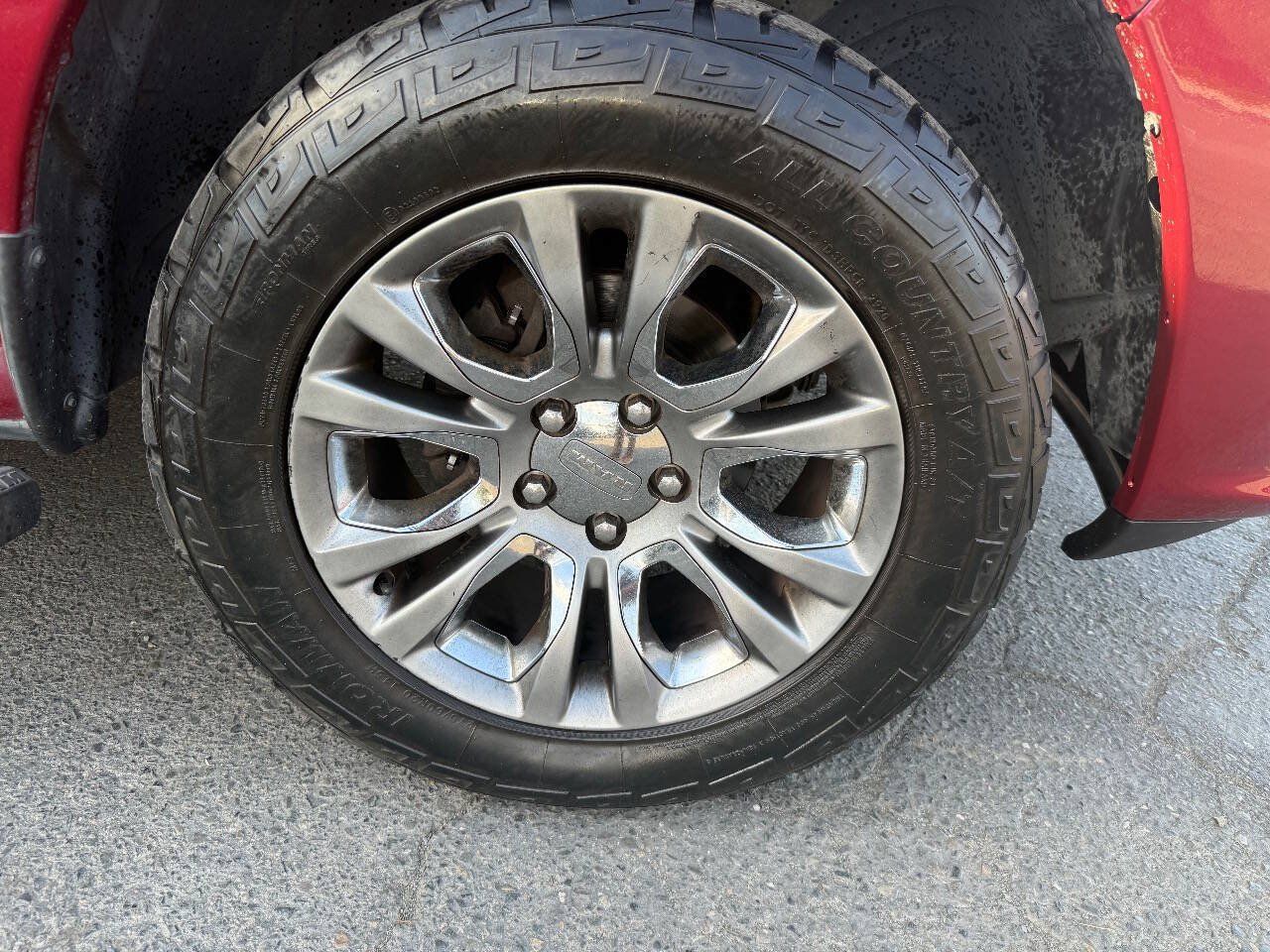 Used 2014 RAM 1500 Limited AWD/4WD image 17