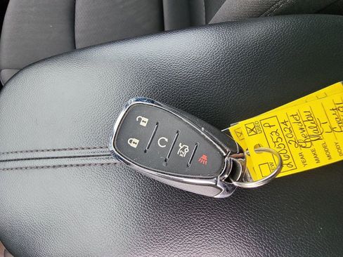 Used 2024 Chevrolet Malibu LT FWD image 21