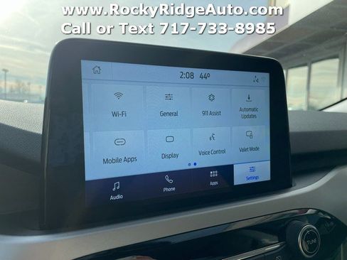 Used 2021 Ford Escape SE image 24