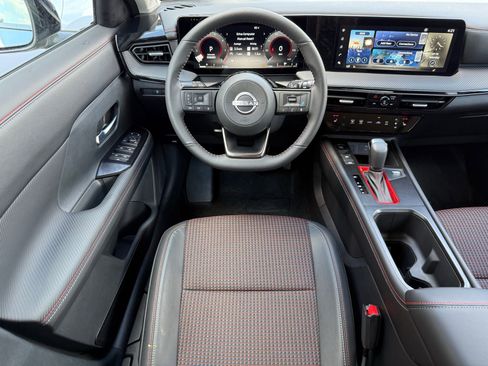 New 2026 Nissan Kicks SR image 24