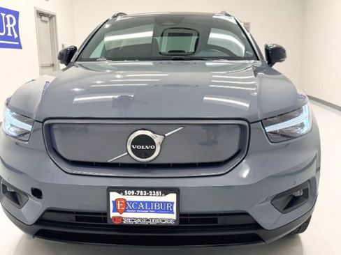 Used 2022 Volvo XC40 P8 Recharge Plus AWD/4WD image 12