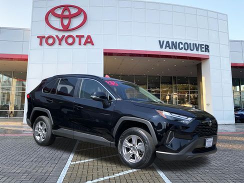 Certified 2025 Toyota RAV4 XLE AWD/4WD image 1