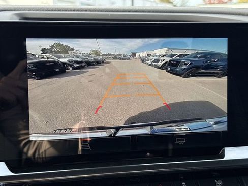 New 2026 GMC Sierra 1500 SLT w/ SLT Premium Package image 17