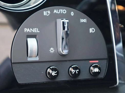 Used 2017 Rolls-Royce Ghost RWD image 15