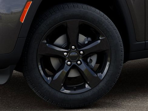 New 2026 Jeep Grand Cherokee Limited w/ Limited Altitude Package AWD/4WD image 9