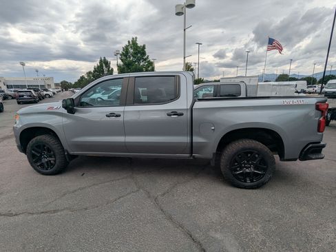 Used 2024 Chevrolet Silverado 1500 LT Trail Boss w/ LT Trail Boss Premium Package AWD/4WD image 9