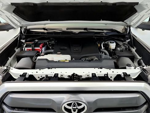 Used 2022 Toyota Tundra Limited AWD/4WD image 14