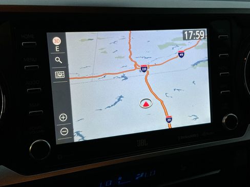 Used 2023 Toyota Tacoma Limited image 18