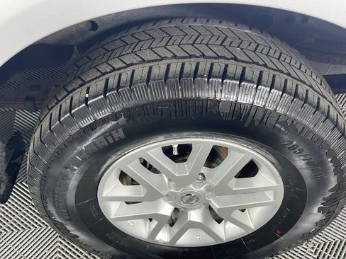 Used 2019 Nissan Frontier SV AWD/4WD image 29