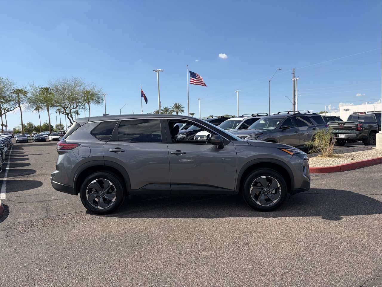 Certified 2025 Nissan Rogue SV FWD image 7