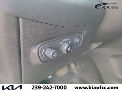 Used 2022 Chevrolet Equinox Premier w/ Redline Edition FWD image 25