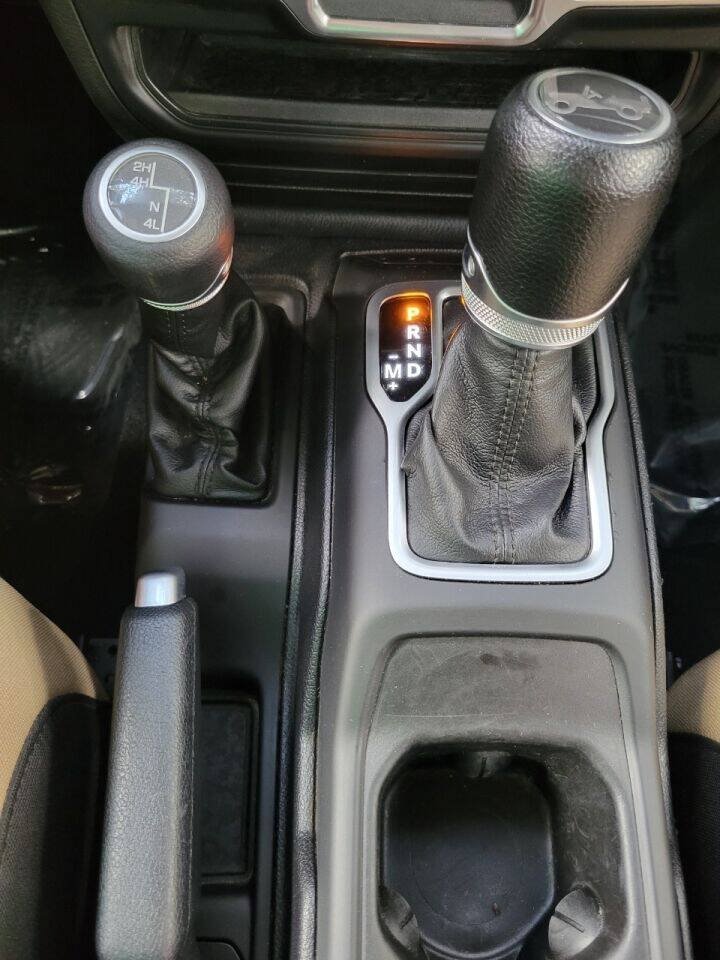 Used 2018 Jeep Wrangler Sport AWD/4WD image 23