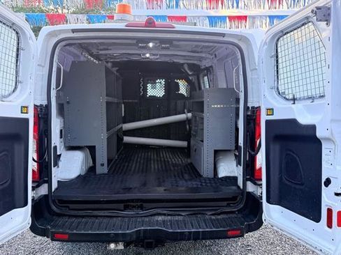 Used 2016 Ford Transit 250 130 Low Roof RWD image 16