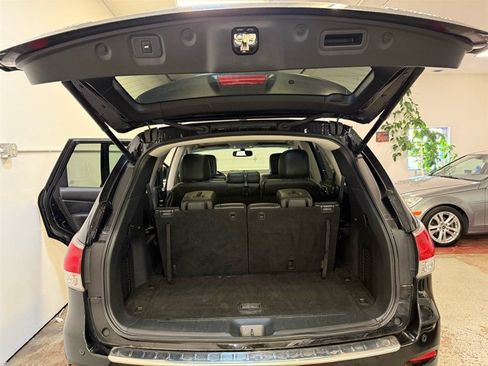 Used 2013 Nissan Pathfinder Platinum w/ Platinum Premium Pkg AWD/4WD image 8