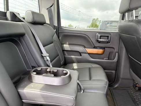 Used 2018 Chevrolet Silverado 1500 LTZ w/ LTZ Plus Package AWD/4WD image 34