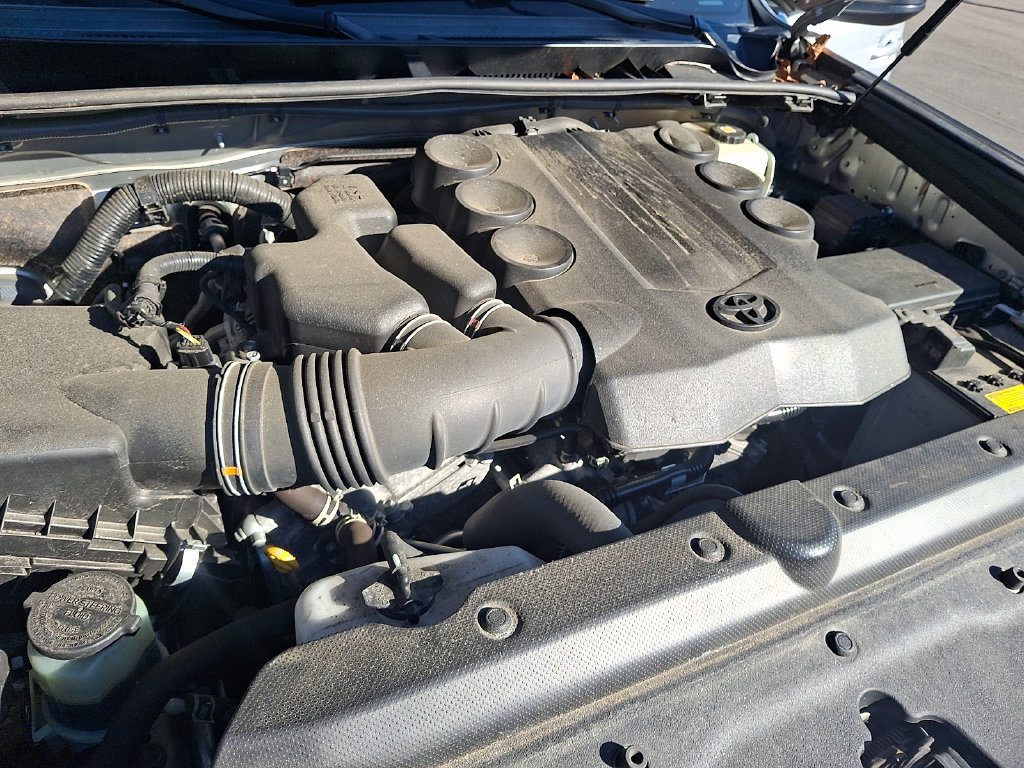Used 2022 Toyota 4Runner SR5 AWD/4WD image 28