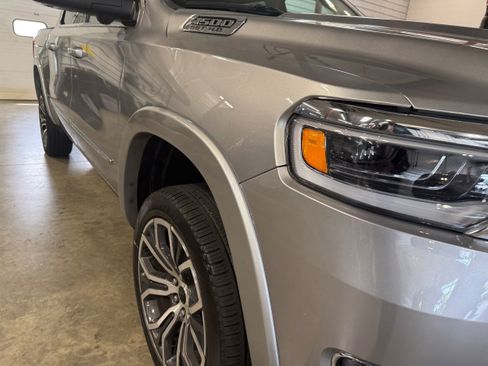 Certified 2025 RAM 1500 Tungsten w/ Off Road Group AWD/4WD image 4