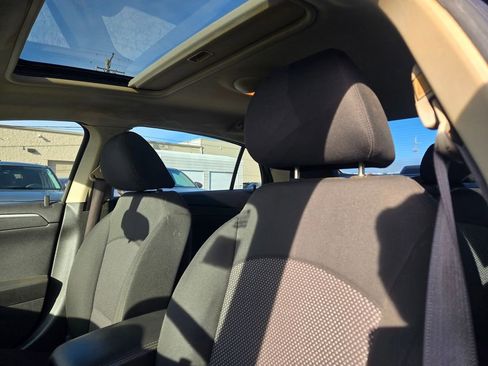 Used 2010 Chevrolet Malibu LT w/ Power Convenience Package image 33