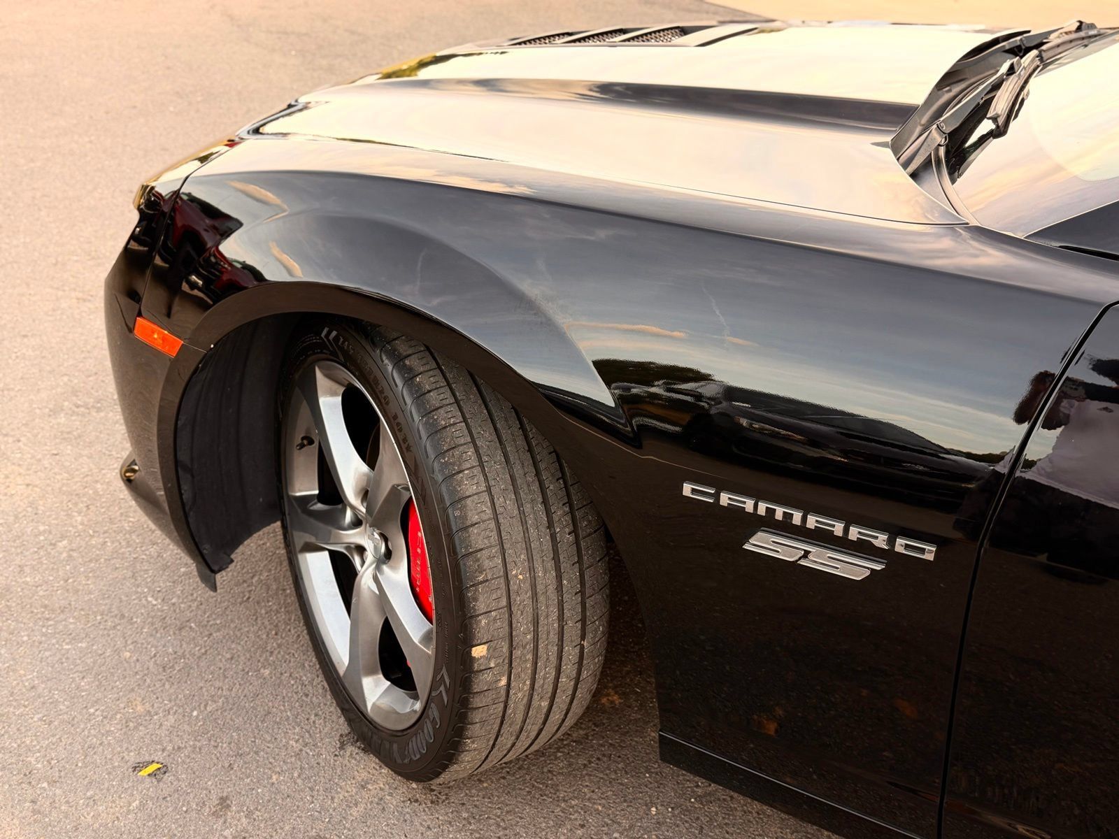 Used 2014 Chevrolet Camaro SS w/ RS Package RWD image 9