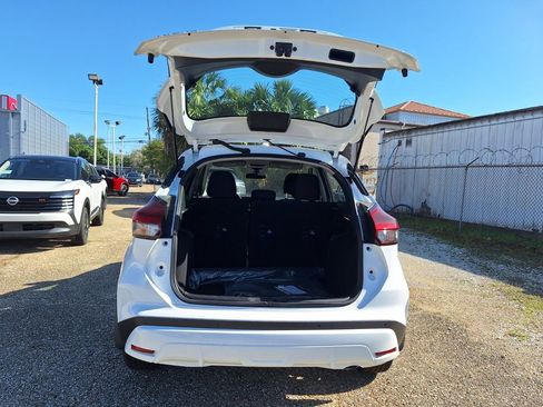 New 2025 Nissan Kicks Play S image 25