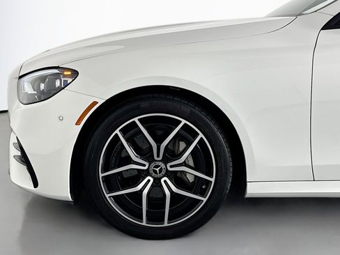 Certified 2023 Mercedes-Benz E 450 4MATIC Sedan w/ Premium Package image 10