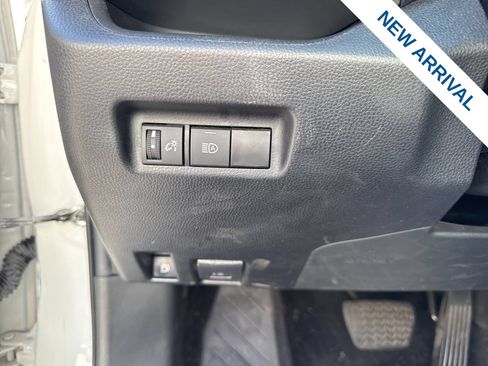 Used 2023 Toyota RAV4 AWD Hybrid image 19