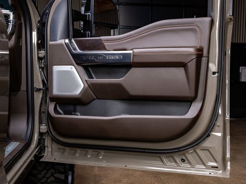 Used 2026 Ford F250 King Ranch w/ Chrome Package image 37