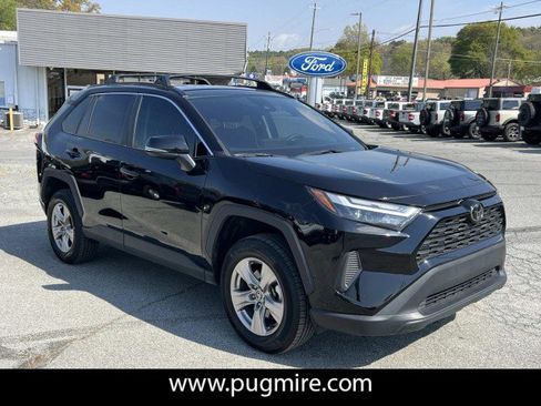 Used 2023 Toyota RAV4 XLE image 1