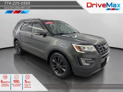 Used 2017 Ford Explorer XLT w/ XLT Technology Feature Bundle