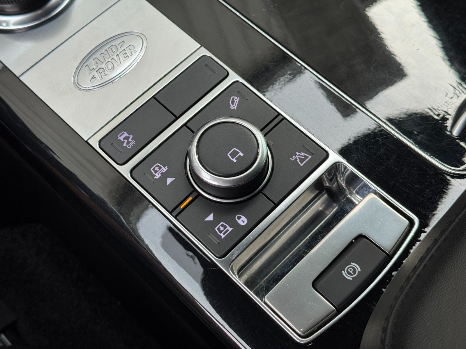 Used 2019 Land Rover Range Rover Supercharged AWD/4WD image 34