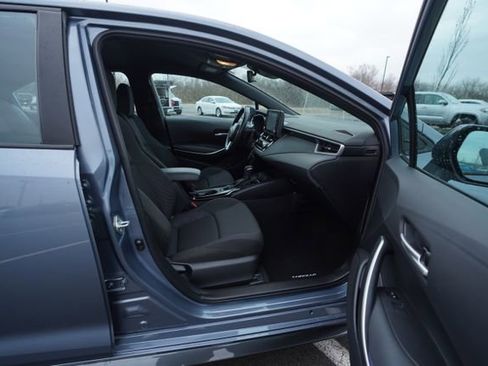 Used 2022 Toyota Corolla SE w/ Carpet Mat Package (TMS) image 19
