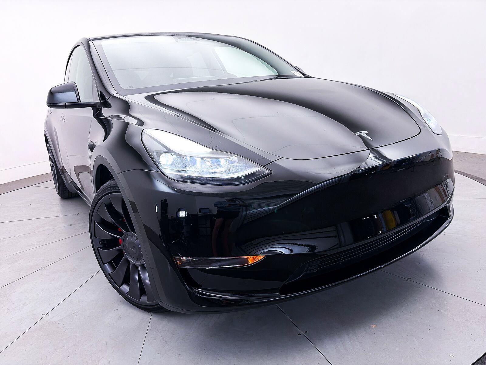 Used 2023 Tesla Model Y Performance AWD/4WD image 8