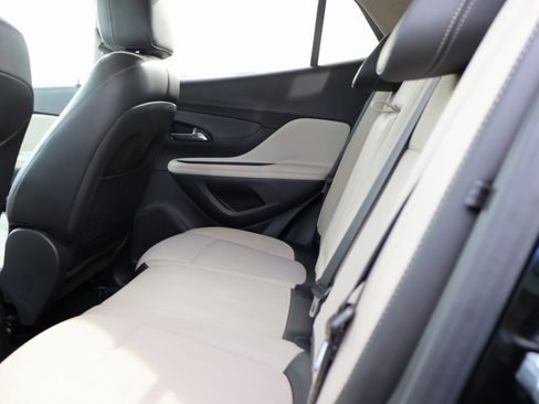 Used 2020 Buick Encore Preferred image 9