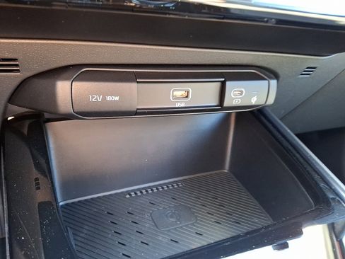 New 2025 Kia Niro Wind w/ Wind Preserve Package image 15