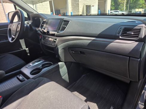 Used 2023 Honda Ridgeline Sport image 18