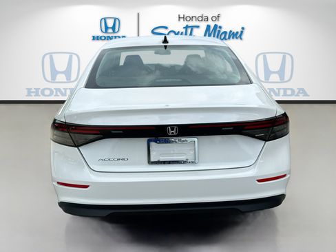 New 2025 Honda Accord SE image 5