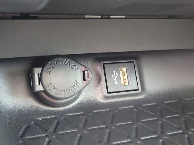 Used 2025 Toyota RAV4 XLE w/ Convenience Package FWD image 32