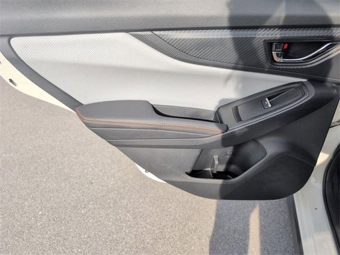 Used 2022 Subaru Crosstrek 2.5i Limited w/ Moonroof Package 2 image 33