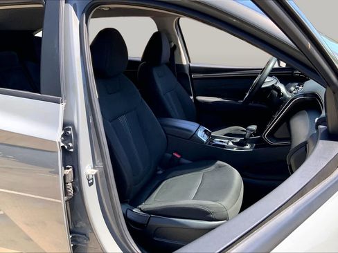 Used 2024 Hyundai Tucson SEL FWD image 9