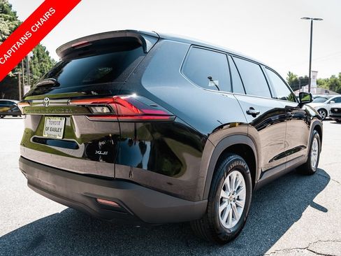 Certified 2025 Toyota Grand Highlander FWD image 8