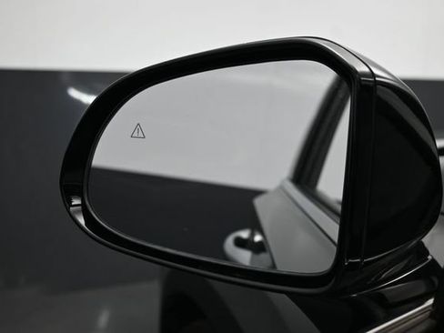 Used 2023 Hyundai Santa Fe XRT FWD image 4